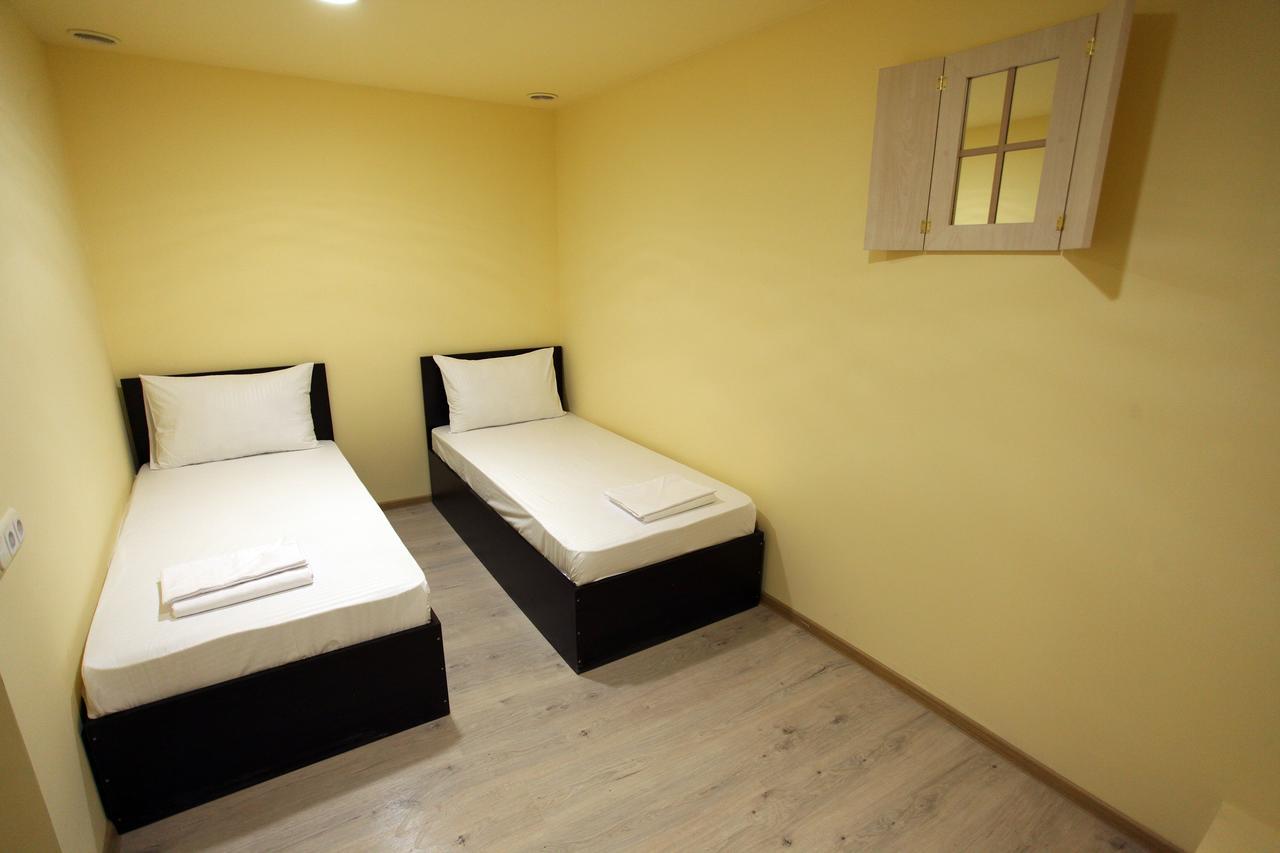 Yerevan Inn Hostel Bagian luar foto