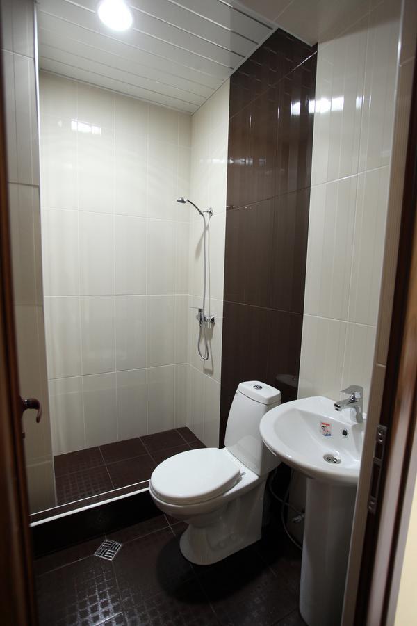 Yerevan Inn Hostel Bagian luar foto