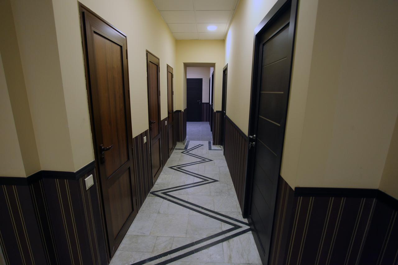 Yerevan Inn Hostel Bagian luar foto