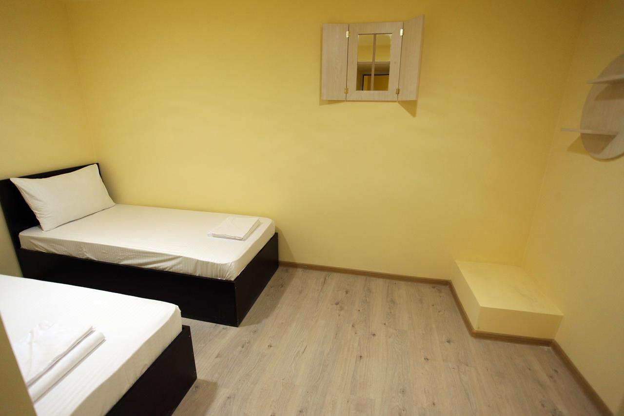 Yerevan Inn Hostel Bagian luar foto