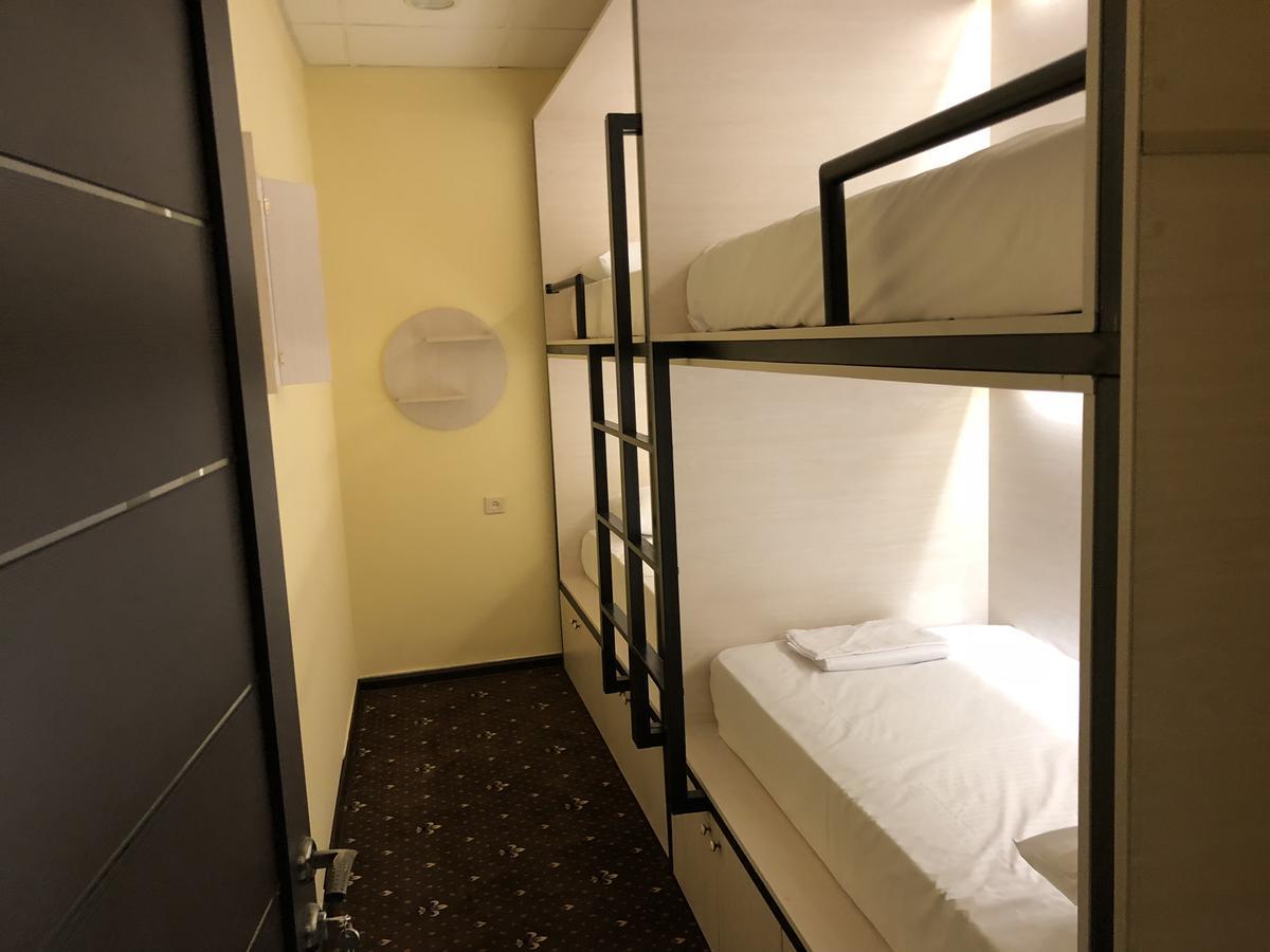 Yerevan Inn Hostel Bagian luar foto