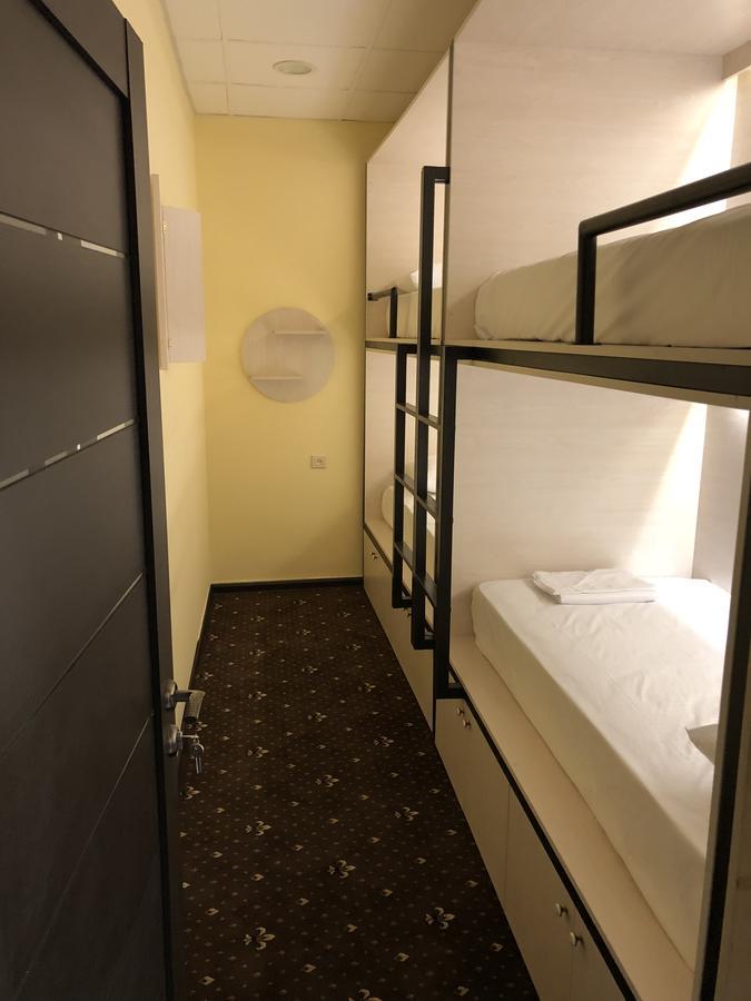 Yerevan Inn Hostel Bagian luar foto
