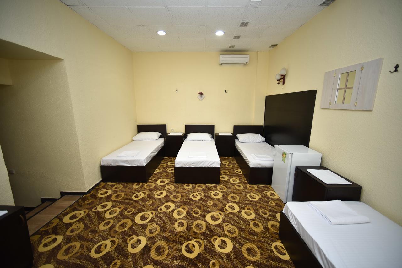 Yerevan Inn Hostel Bagian luar foto