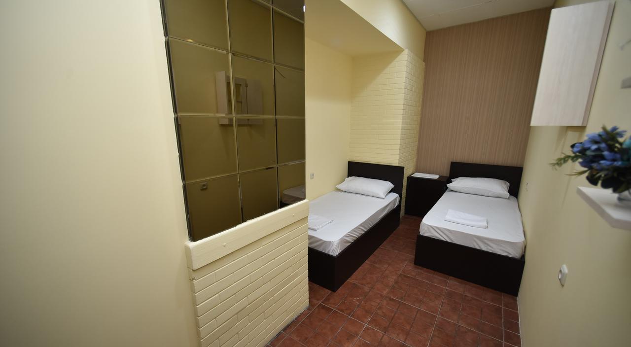 Yerevan Inn Hostel Bagian luar foto