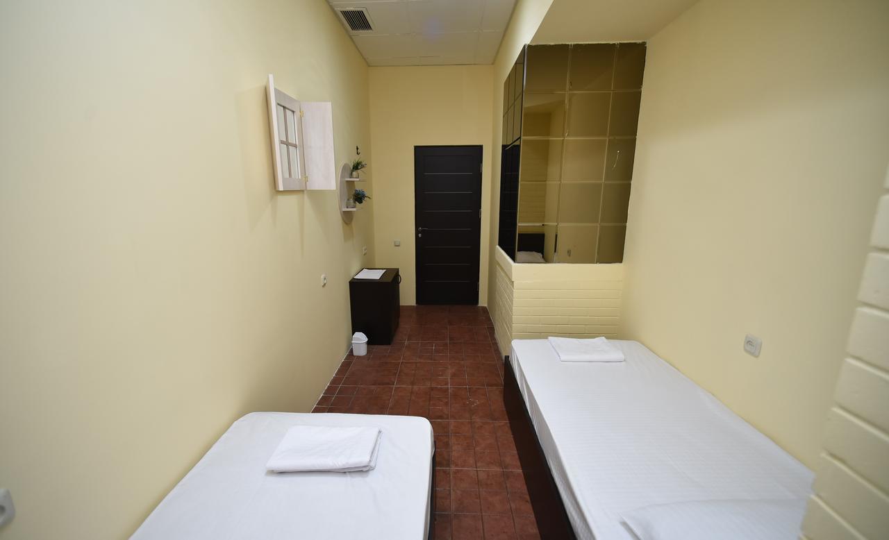 Yerevan Inn Hostel Bagian luar foto