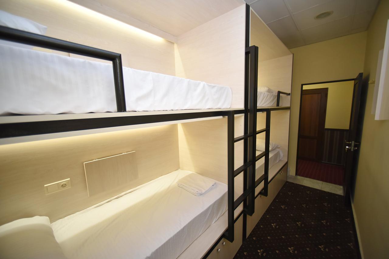 Yerevan Inn Hostel Bagian luar foto