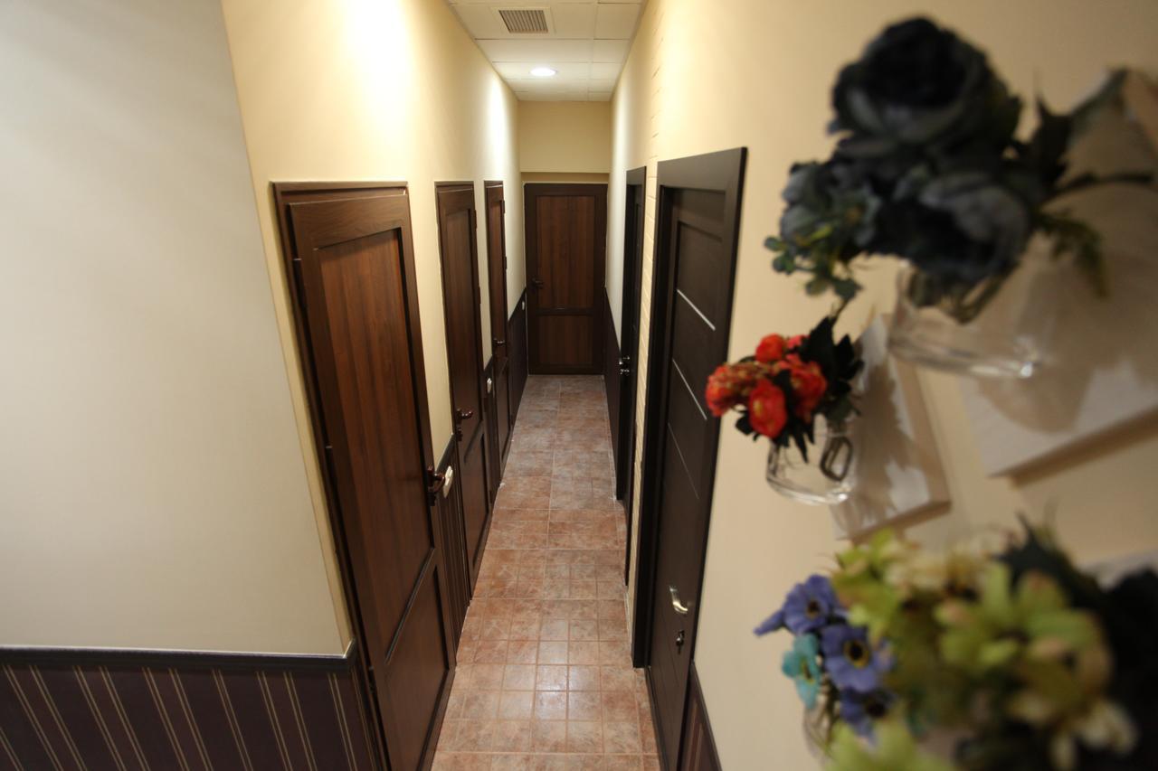 Yerevan Inn Hostel Bagian luar foto